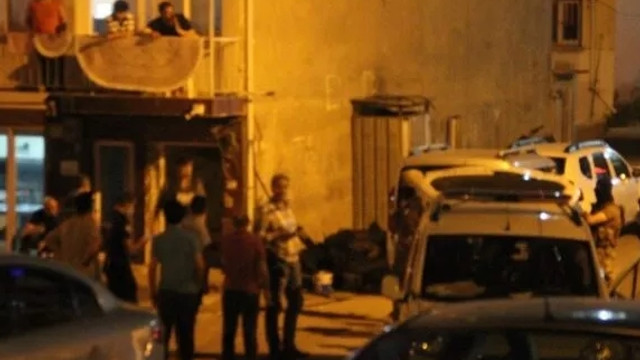 İzmir'de dehşet gecesi! 3 saatte ikna olabildi