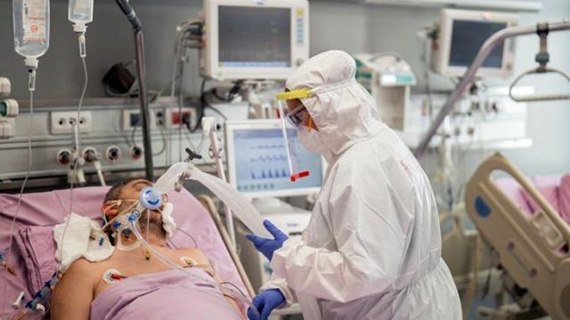 Rusya'da günlük vaka sayısı 10 binin altına düştü