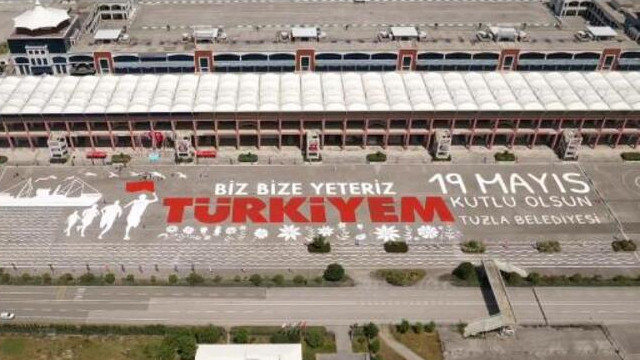 Gençler 19 Mayıs'ta rekor kırdı! Dünyanın en büyüğü...