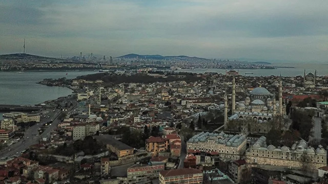 Sokağa çıkma yasağı sonrası İstanbul ''normale'' döndü!