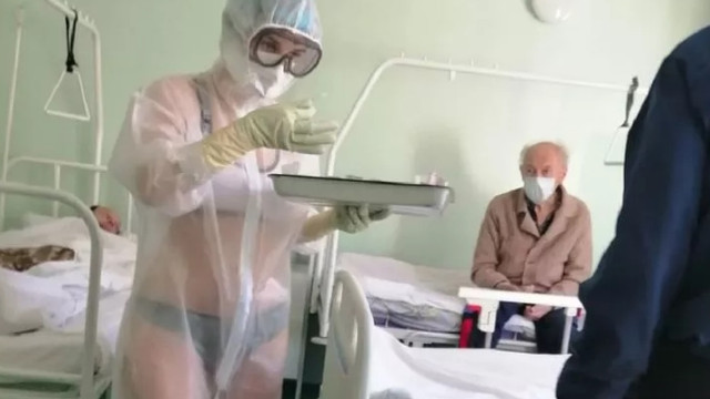 Hastanede skandal görüntü! Bikinili hemşireye ceza verildi!