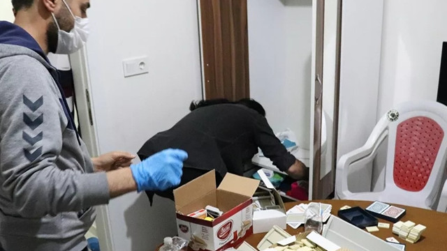 Karantina kumarhanesine baskın!