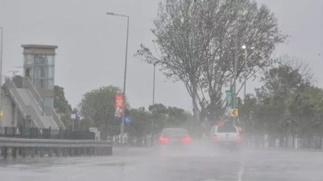 Yağmur İstanbul'u fena vurdu! Yağışlar ne kadar daha devam edecek ?