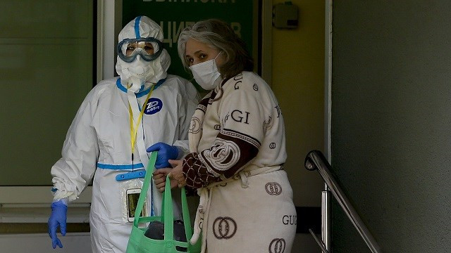 Rusya'dan vaka sayısı 326 bini aştı