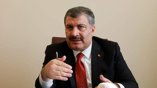 Bakan Koca müjdeyi gece yarısı verdi
