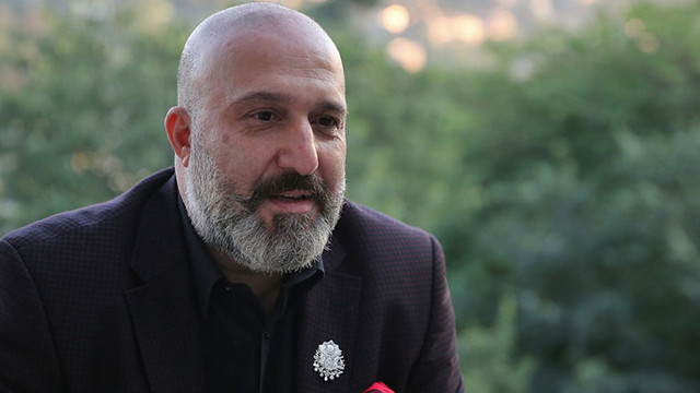 https://i.haber3.com/2/640/360/files/2020/5/29/5512019/fatih-sultan-mehmetin-torunu-paylasimiyla-twitteri-karistirdi-aa5.jpg?v=a1590750836 https://i.haber3.com/2/640/360/files/2020/5/29/5512019/fatih-sultan-mehmetin-torunu-paylasimiyla-twitteri-karistirdi-aa5.jpg?v=a1590750836