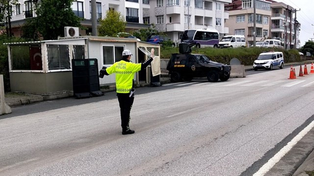 https://i.haber3.com/2/640/360/files/2020/5/29/5512089/emniyet-genel-mudurlugu-yeni-trafik-cezalari-iddialarina-yanit-verdi-Xtk.jpg?v=a1590764481 https://i.haber3.com/2/640/360/files/2020/5/29/5512089/emniyet-genel-mudurlugu-yeni-trafik-cezalari-iddialarina-yanit-verdi-Xtk.jpg?v=a1590764481