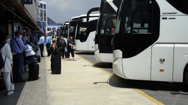 Otobus Bileti Fiyatlarina Buyuk Indirim Ekonomi