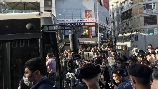 Kadıköy'de ABD'deki protestolara destek!