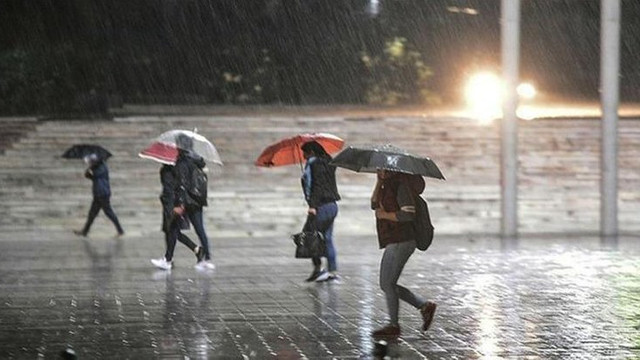 Bitti sanıyorsunuz ama... Meteoroloji'den il için sel uyarısı!