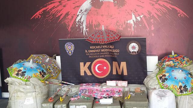 Kargo aracındaki kaçakçılık! Çok sayıda ürün ele geçirildi