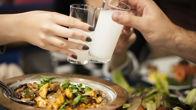 Evde etil alkolden rakı yapanlara kötü haber!