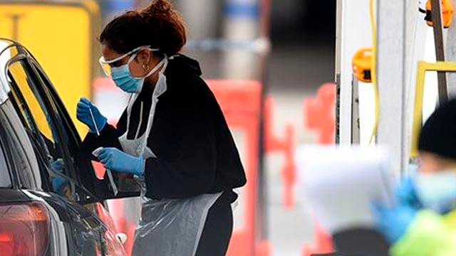 İngiltere'de koronavirüsten ölenlerin sayısı 43 bin 414'e yükseldi