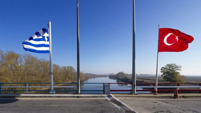 Yunanistan sınır kapılarını açıyor