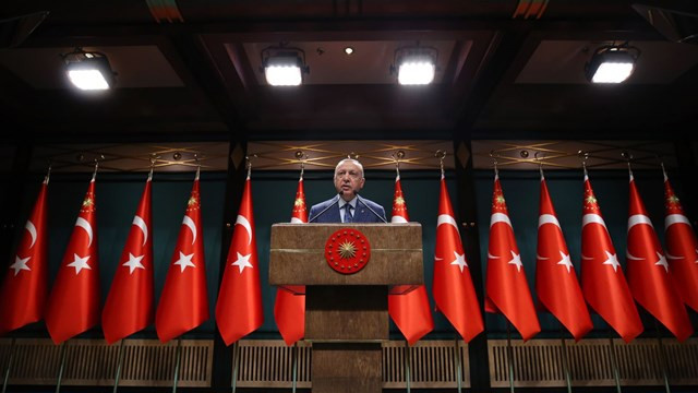 Cumhurbaşkanı Erdoğan: ''Kısa çalışma ödeneği bir ay daha uzatıldı''