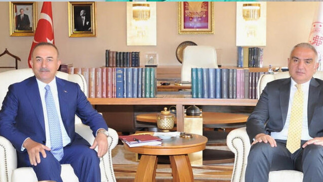 Kültür ve Turizm Bakanı Ersoy, Dışişleri Bakanı Çavuşoğlu ile görüştü