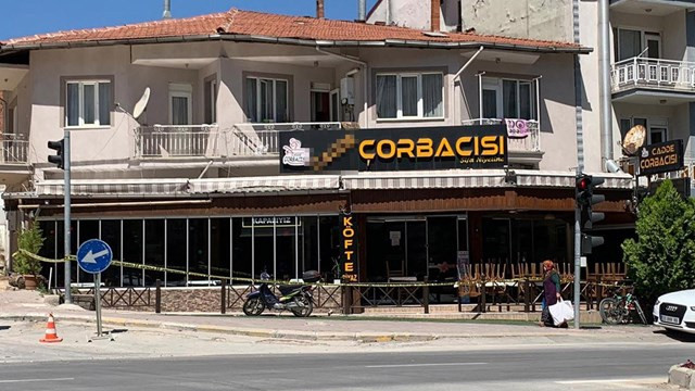 Sigara içmemesi için uyardığı müşterisi tarafından öldürüldü!
