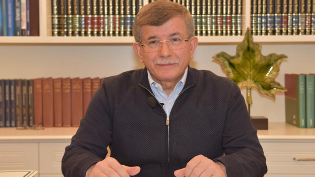 Davutoğlu'dan Şehir Üniversitesi'nin kapatılmasıyla ilgili zehir zemberek açıklama