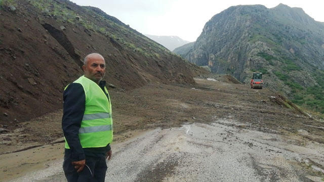 Facianın eşiğinden dönüldü! Heyelandan son anda kurtuldular