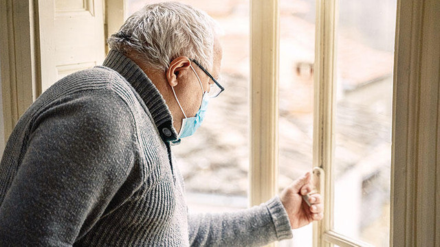65 yaş ve üstüne seyahat öncesi doktor ziyareti şartı!