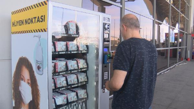 Sabiha Gökçen’de yeni dönem: Maske ve dezenfektan otomatları kuruldu