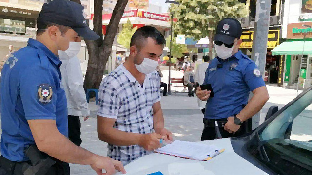 Sokağa çıkma yasağını ihlal eden vatandaşa kesilen ceza iptal edildi!