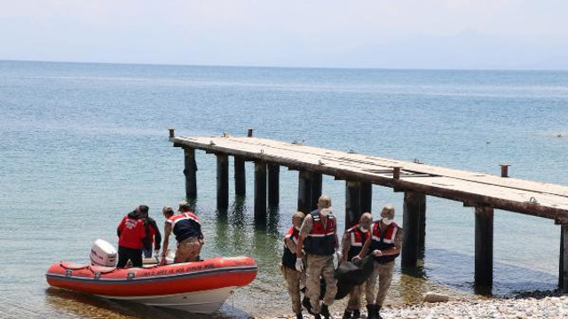 Van'daki tekne faciasında ölü sayısı 26'ya yükseldi
