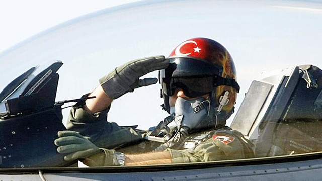FETÖ'den F-16 pilotlarına ilaçlı kumpas
