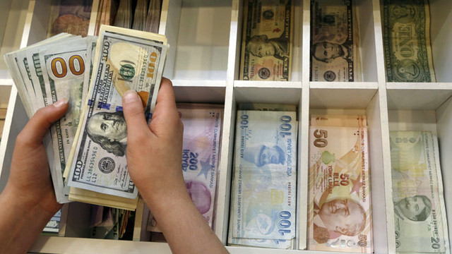 Dolarda da ve enflasyonda da yıl sonu beklentisi yükseldi