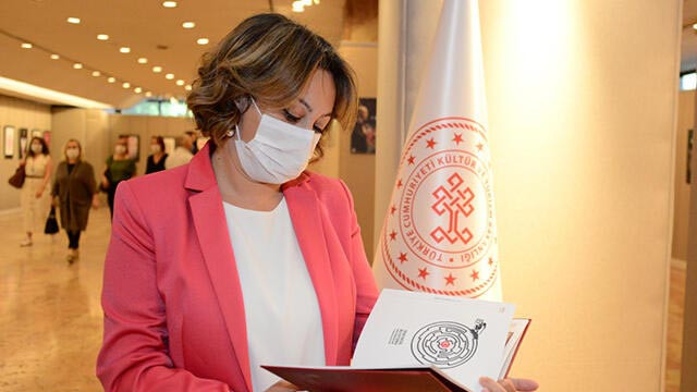 ''15 Temmuz Şehitleri Afiş Tasarım Sergisi'' Milli Kütüphanede açıldı