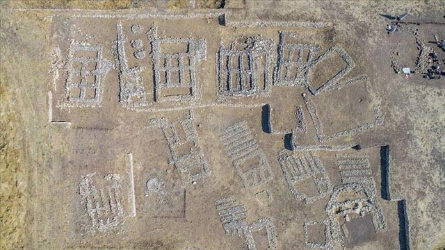 12 bin yıllık Çayönü höyüğü ve Hilar mağaraları ziyaretçilerini büyülüyor