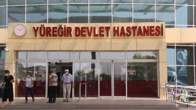 Koronavirüs testine götürülen kadın, kocasının yardımıyla firar etti!
