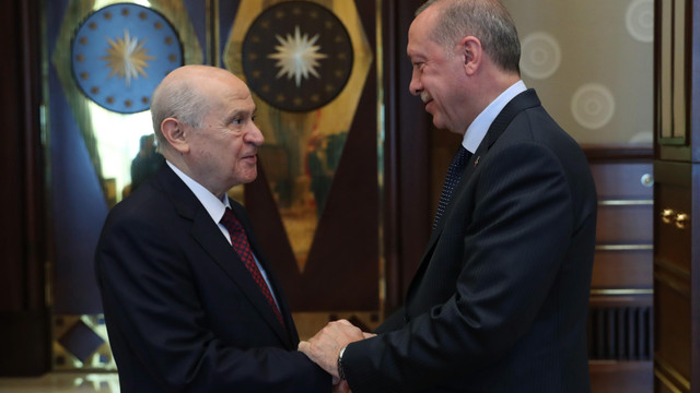 Erdoğan ve Bahçeli'ye kötü haber! Sosyal medyada dikkat çeken ayrıntı