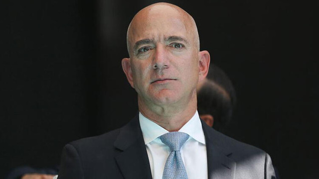 Dünyanın en zengin insanı Bezos rekora doymuyor