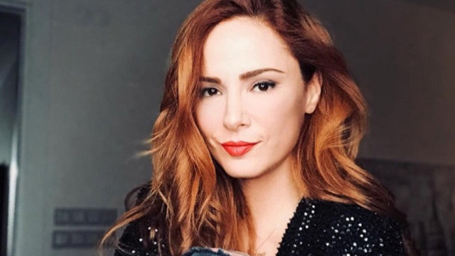 Mine Tugay'ın bikinili paylaşımına beğeni yağdı