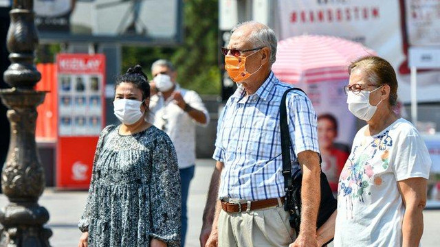 Başkent'te kadına şiddete karşı Turuncu Maske