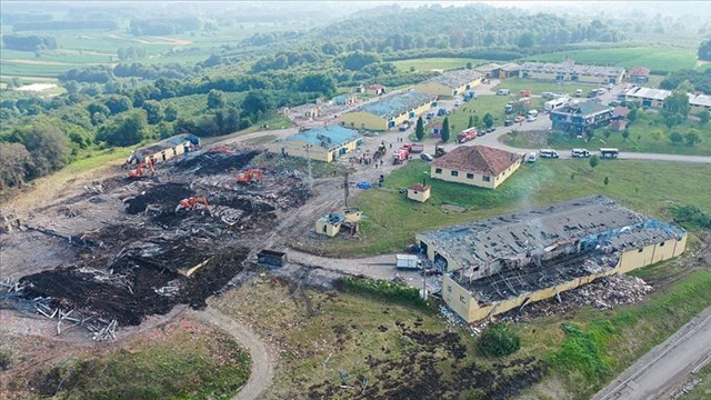Valilikten açıklama: Havai fişek fabrikasında 2 cansız bedene daha ulaşıldı