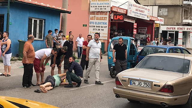 İki otomobilin arasında kaldı, ölümden döndü
