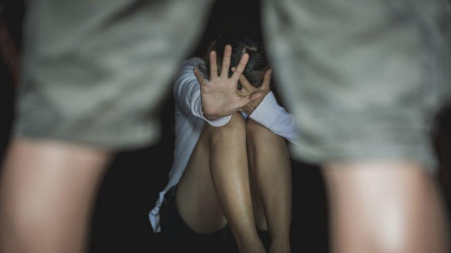 Evine Cagirdigi Temizlik Iscisine Cocugunun Onunde Tecavuz Etti 3 Sayfa