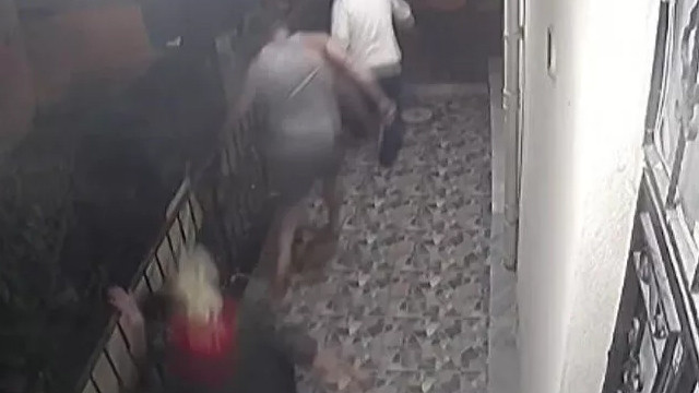 Eşini, üvey kızını ve 40 günlük bebeği bıçaklamıştı! Davada yeni gelişme