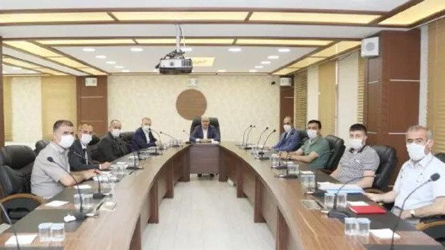 Mardin Büyükşehir Belediyesi'nde birçok üst düzey yönetici görevden alındı