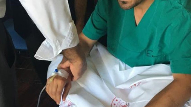 Ölüm raporunda Kovid-19 yazmıyor diye başhekim yardımcısını darp etti
