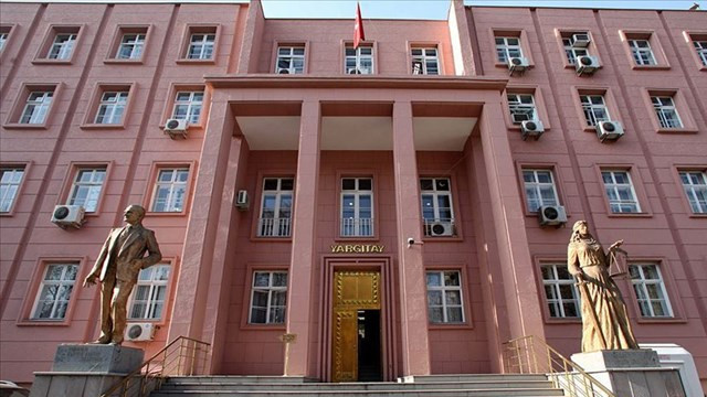 Yargıtay, müdürüne ''Çok biliyorsan sen yap'' diyen işçiyi haklı buldu