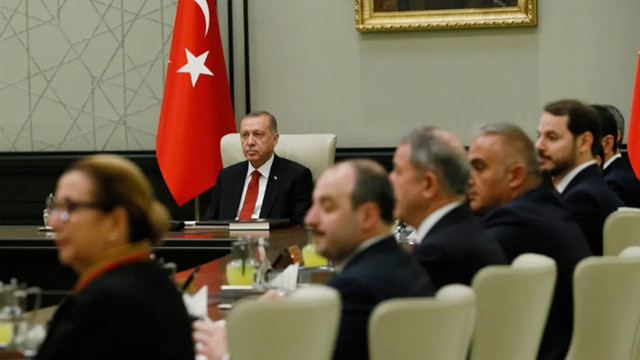 Bakanlar Kurulu okulların açılışı kararı için toplandı
