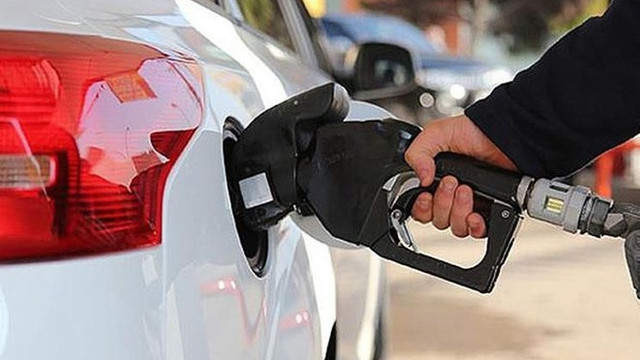 Benzine 23 kuruş zam geldi