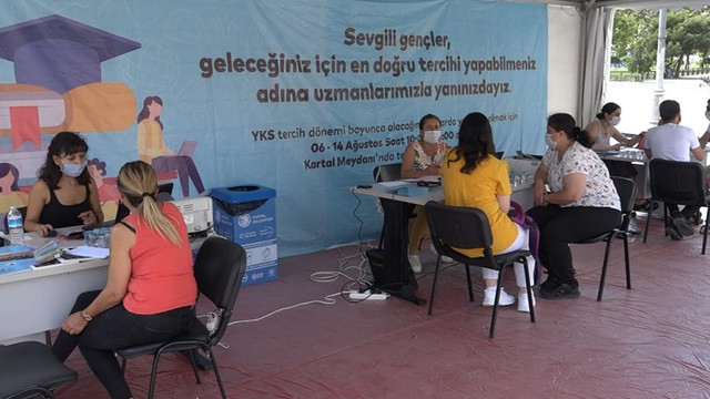 Kartal Belediyesi üniversite tercihlerinde öğrencilerin yanında