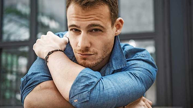 Kerem Bürsin ile Demet Özdemir aşk mı yaşıyor ?