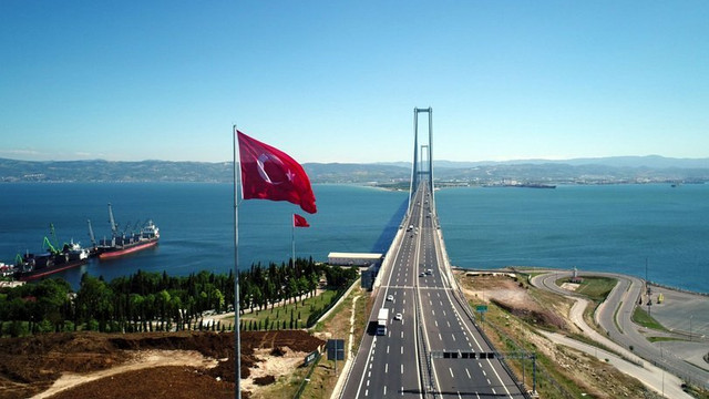 Geçiş garantili projeler müteahhitleri zengin etti!