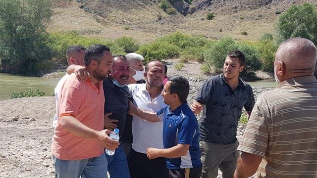 Kızılırmak'ta iki çocuk boğuldu, babaları kayıp