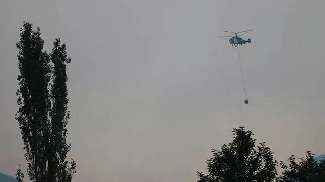 Adana'daki orman yangını söndürülemedi!